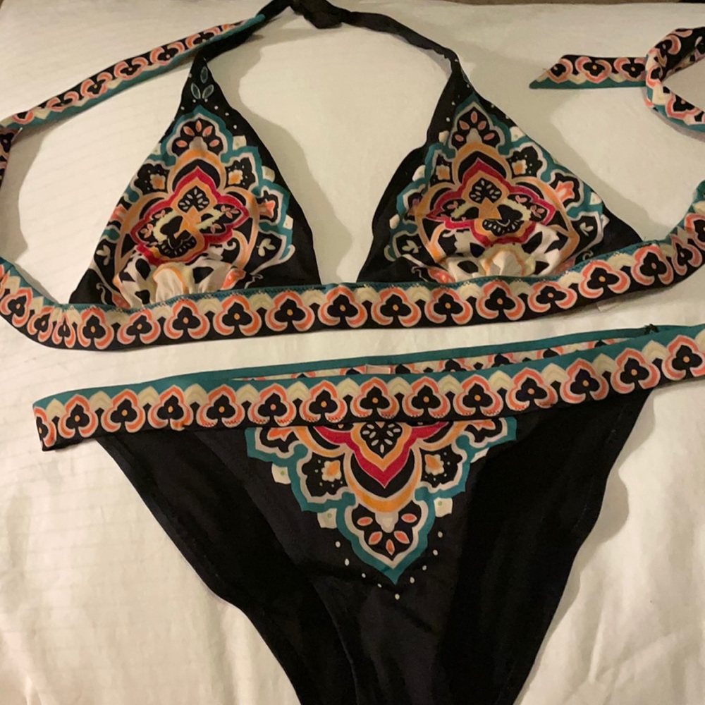 Bikini/swim suit